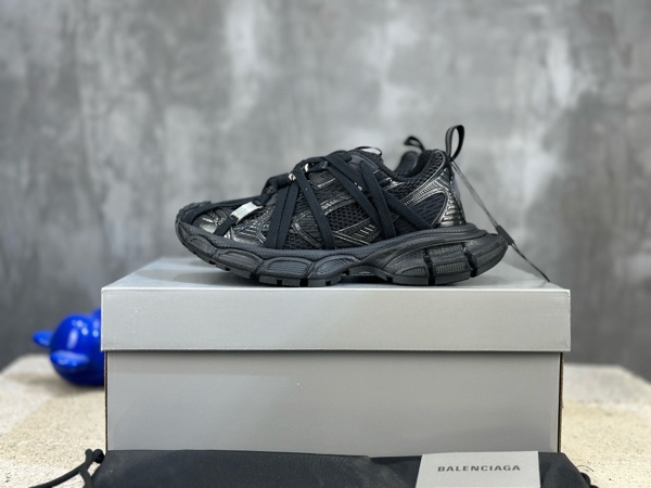 Balenciaga 3XL sneaker-135